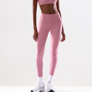 Aritzia Golden Butter Leggings